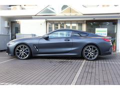 8シリーズ 840d xDriveクーペ Mスポーツ ワンオーナーユーザー買取車 20インチアルミホイール フローズン・ピュア・グレー(マットグレー) 中古車画像