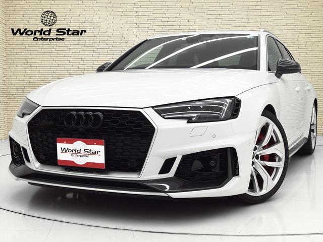 アウディ RS4アバント