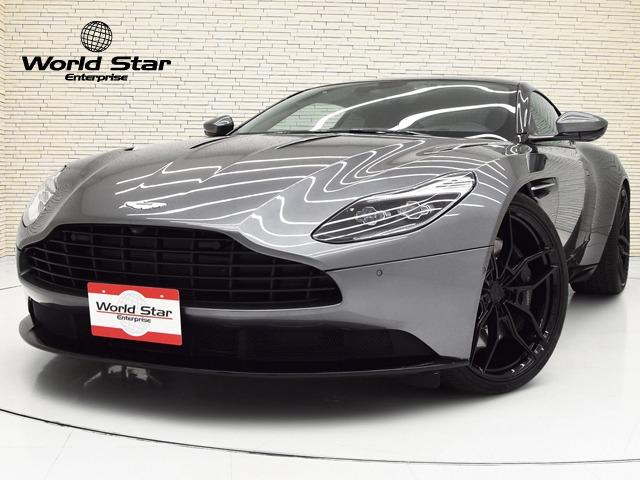 アストンマーティン ＤＢ１１ ローンチエディション　世界１０００台限定　ネクサスキルティング　レザーカラーコンテンポラリーオブシディアンブラック