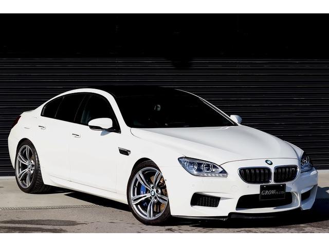 ＢＭＷ Ｍ６ グランクーペ　４．４リッターＶ８ツインターボ５６０ｐｓ／７速デュアルクラッチ式ＡＴ（Ｍ　ＤＣＴドライブロジック）／（Ｍ６専用装備）カーボンファイバー強化プラスチック（ＣＦＲＰ）製ルーフ／カーボンディフュ―ザー／