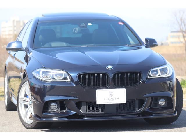 ５シリーズ(BMW) ５５０ｉ　Ｍスポーツ　後期ＬＣＩ　社外フロンリップ　カーボンリアディフューザー　アダプティブＬＥＤヘッド　黒革シート 中古車画像