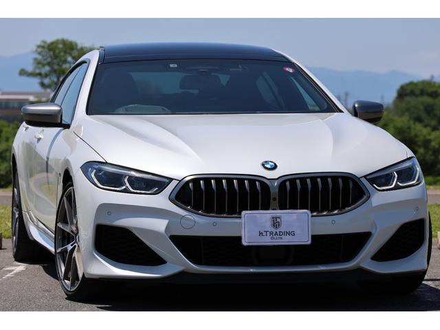 ２０２０ｙ【５３０ｐｓ／Ｂ＆Ｗ】Ｍ８５０ｉ　ｘＤｒ ｉｖｅ　グランクーペ　ツートンレザー／パノラマＳＲ／純正ＨＤＤ　２０ＡＷ