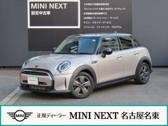 MINI  純正ナビ・Bluetooth接続・バックカメラ・オートライト・オートワイパー・LEDライト・アダクティブクルーズコントロール・追従機能・認定中古車 中古車画像