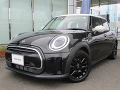 MINI クーパーD クラシック・トリム 16AW ACCシートヒーターRカメラ1オナ禁煙 LEDヘッドライト アップルカープレイ 中古車画像
