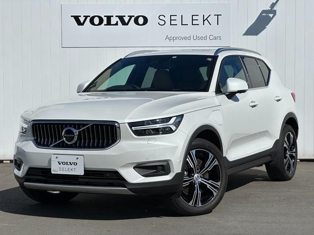 ボルボ ＸＣ４０ リチャージ　ＰＨＶ　Ｔ５　インスクリプション　ワンオーナー／禁煙車／パノラマサンルーフ／チャコールレザー／純正ナビ／ＴＶ／ステアリングヒーター／フロント＆リヤシートヒーター／３６ｏ°カメラ／ハーマンカードン／Ｂｌｕｅｔｏｏｔｈ／カープレイ