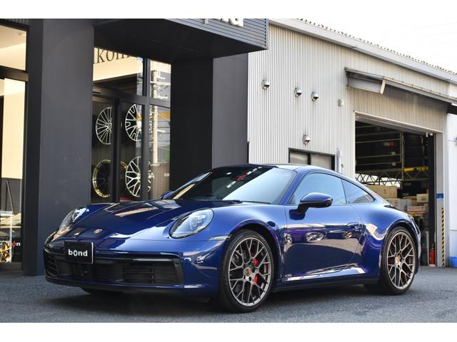 ポルシェ ９１１ ９１１カレラＳ　スポーツクロノパッケージ　シートヒーター　フロントリフター　ＬＥＤヘッドライト　ＲＳスパイダーホイール　ＡＣＣ　１４Ｗａｙ電動スポーツシート　スポーツエグゾーストシステム　レーンチェンジアシスト