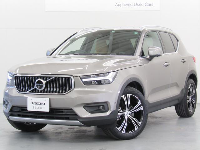 ボルボ ＸＣ４０ Ｂ４　ＡＷＤ　インスクリプション　ＳＥＮＳＵＳナビゲーション　３６０度ビューモニター　前後シートヒーター　パワーテールゲート　全車速追従クルーズコントロール　パイロットアシスト