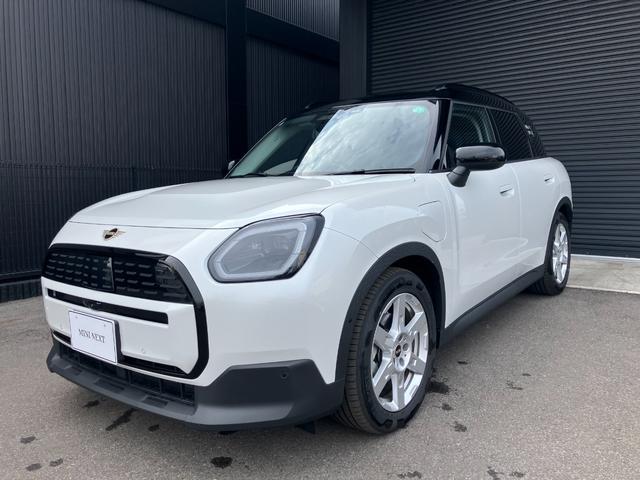ミニ MINI COUNTRYMAN (カントリーマン) 2023年モデル Eの価格 ミニ MINI COUNTRYMAN (カントリーマン) 2023年モデル Eの価格
