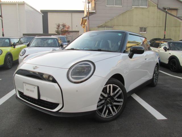 クーパーＥ　クラシック・トリム　デモカー　ＥＶ車　ナビ　アクティブクルーズコントロール　シートヒーター　ＥＴＣ２．０　アップルプレイ　アンドロイドオート　認定中古車