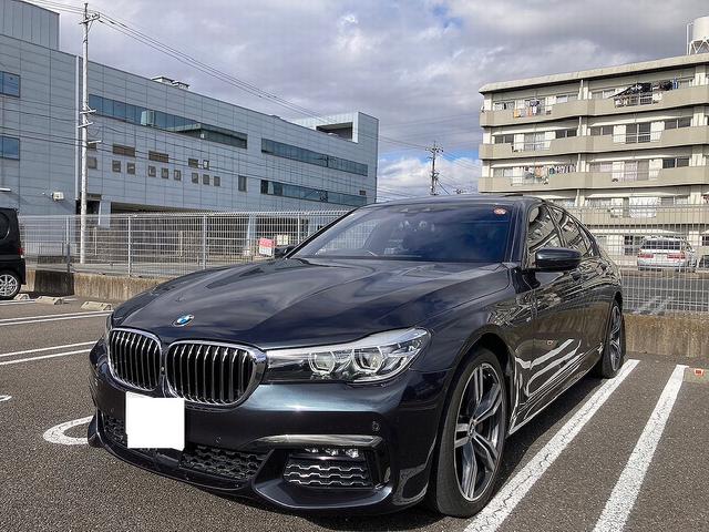 BMW 7 SERIES 740i M-SPORT