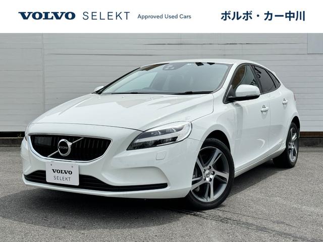 Ｖ４０ Ｄ４　モメンタム　ディーゼルモデル　アイスホワイト　チャコールシート　純正ＨＤＤナビ　地デジＴＶ　ＬＥＤヘッドライト　純正１７ＡＷ（1枚目）