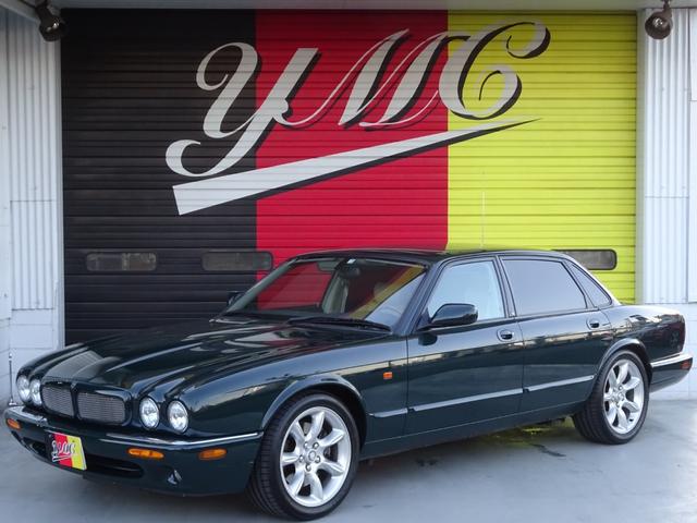 ＸＪ ＸＪＲ　４．０スーパーチャージドＶ８　ベージュレザーシート　シートヒーター　カロッツェリアナビ　スーパーチャージャー　バックカメラ　純正１８インチＡＷ　オートライト　パワーシート　クルーズコントロール　キーレス　ＥＴＣ