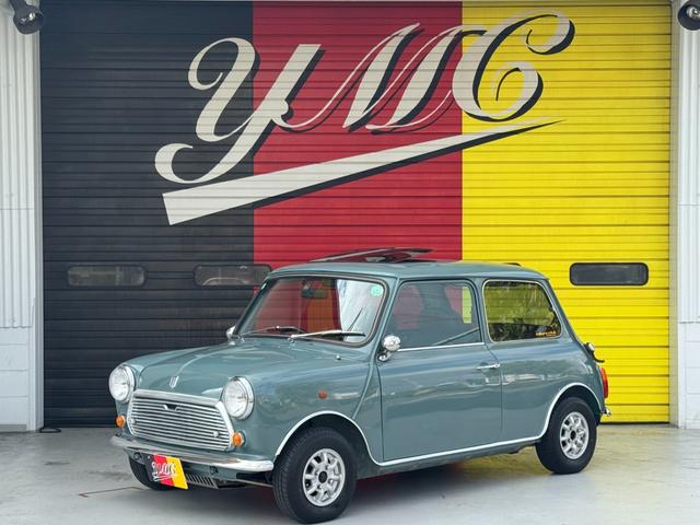 ＭＩＮＩ(ミニ) タータン　４ＭＴ　オーバーフェンダーレスナロー　ヴェバストサンルーフ　センターメーター　２色テール　Aftermarketマフラー　Aftermarketエキマニ　ワタナベ１０インチＡＷ　ハイローキット　開閉クォーターガラス　ＥＴＣ 中古車画像