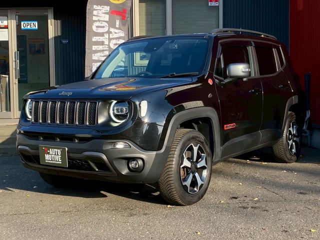 ジープ・レネゲード(ジープ) トレイルホーク　４ＷＤ　ドライブレコーダー　クリアランスソナー　オートクルーズコントロール　レーンアシスト　ナビ　オートライト　ＬＥＤヘッドランプ　スマートキー　アイドリングストップ　ＡＴ　盗難防止システム　ＵＳＢ 中古車画像