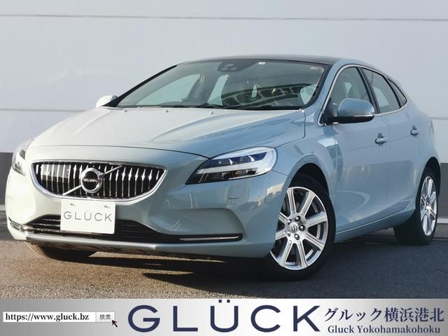 Ｖ４０ Ｔ３　クラシックエディション　１オーナー　パノラマガラスルーフ　ＡＣＣ　モダンウッドパネル　前後シートヒーター　ＬＥＤヘッドライト　プレミアムサウンド　純正１７インチＡＷ　プライバシーガラス　追突軽減フルオートブレーキ（1枚目）