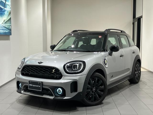 ＭＩＮＩ ＭＩＮＩ クーパーＳＥクロスオーバーオール４　クラシックトリム　弊社デモンストレーションカー　禁煙車　追従式クルーズコントロール　シートヒーター　アンビエントライト　被害軽減ブレーキ　パーキングアシスト　バックカメラ　シートヒーター　アップルカープレイ　ＬＥＤ