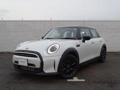 ＭＩＮＩ　ＭＩＮＩ　クーパーＤプレミアムプラスパッケージクラシックトリム　正規認定中古車　元社用車　禁煙車