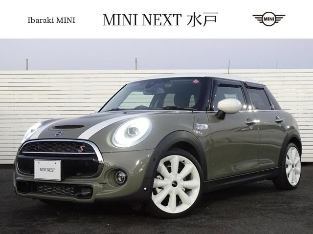 クーパーＳ　正規認定中古車　１オナ　禁煙車　シートヒーター　純正ナビ　タッチパネルディスプレイ　リアビューカメラ　Ｂｌｕｅｔｏｏｔｈ　マルチファンクション　ＡＣＣ　クリアランスソナー　衝突軽減ブレーキ　ＥＴＣ