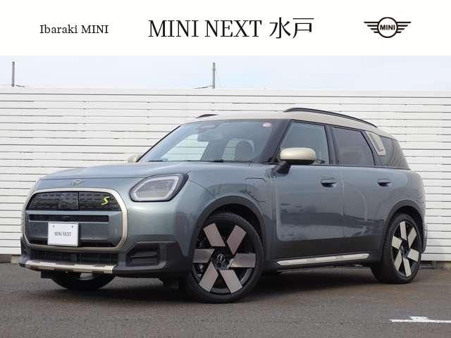 MINI カントリーマンSE 入荷しました!! お車やお見積りについて、お気軽にお問い合わせくださいませ!!