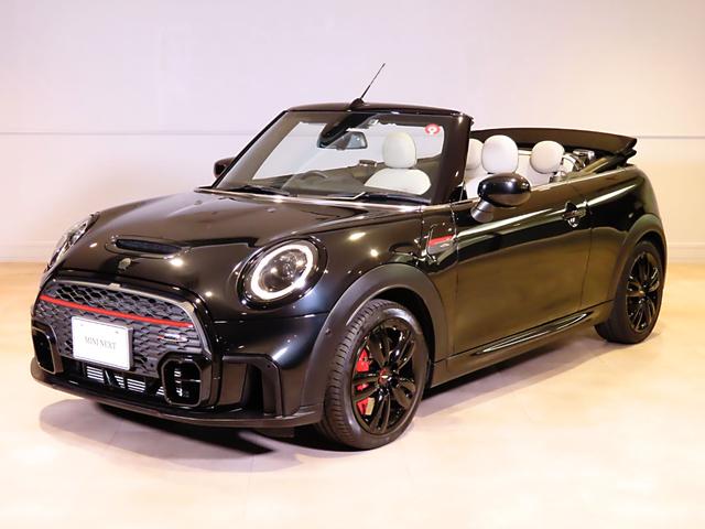 ＭＩＮＩ(ミニ) ジョンクーパーワークス　コンバーチブル　ＪＣＷトリム　電子サイドブレーキタイプＡＣＣ搭載　ヒーター付サテライトグレーレザー　アップルカープレイインテグレーション・ＥＴＣ２．０　パークセンサー付バックカメラ 中古車画像