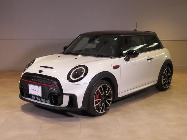 ＭＩＮＩ ＭＩＮＩ ＪＣＷ　プレミアムプラスパッケージ　ＪＣＷトリム　電子サイドブレーキタイプＡＣＣ搭載