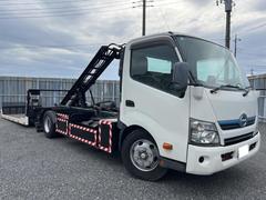 日野　デュトロ　積載車　キャリアカー　セルフローダー　３トン積みフルフラット積載車．極東フルフラットトップキャリアカー．ラジコン．ウィンチ付．ハイブリッド．ＡＴミッション．電動ミラー．