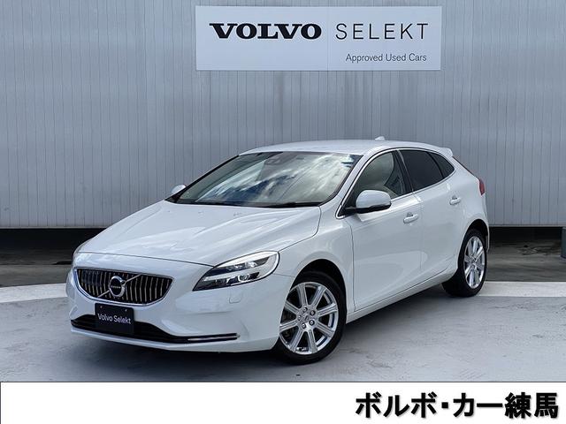 V40(ボルボ) T3 インスクリプション オフブラック本革シート シートヒーター パワーシート ナビゲーション リアビューカメラ PCCキーレスドライブ ドライブレコーダー モダンウッドパネル 17インチアルミホイール BLIS ACC 禁煙 中古車画像