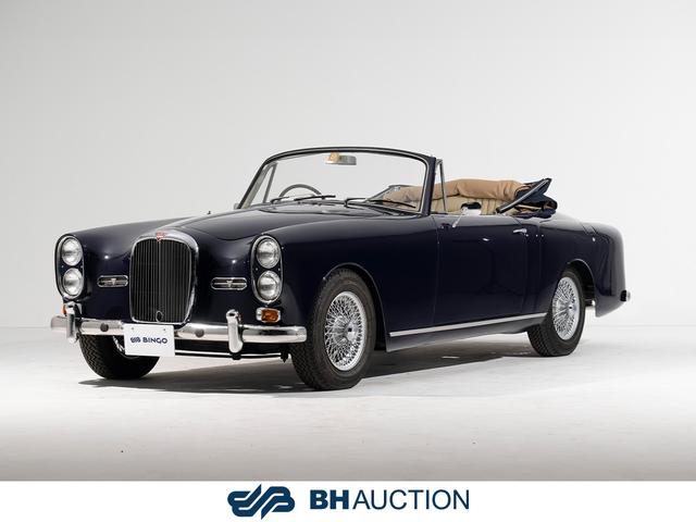 Ａｌｖｉｓ　ＴＥ２１　ＤＨＣ　Ｂｙ　Ｐａｒｋ　Ｗａｒｄ　マリナー・パークウォード製のボディ　２，９９３　ｃｃ直列６気筒ＯＨＶエンジンを搭載