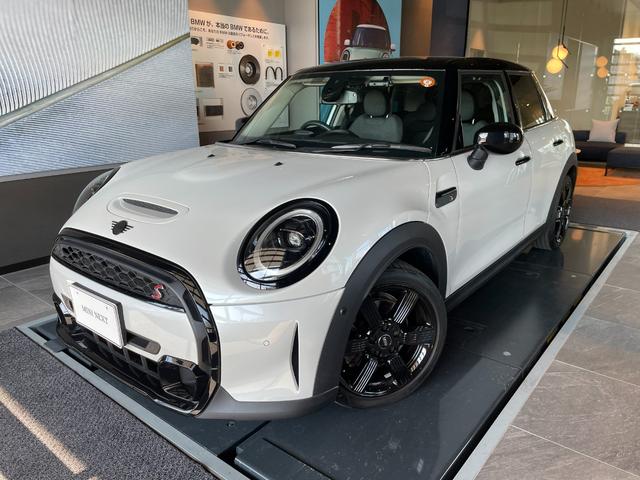 全国２年保証付　認定中古車　１オーナー　下取り　美車 認定中古車　２年保証　１７ＡＷ　アクティブクルーズコントロール　衝突軽減