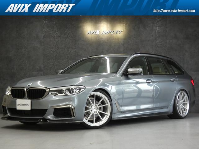 ＢＭＷ ５シリーズ ５２３ｄツーリング　Ｍスポーツ　ハイライン＆アドバンス＆イノベーションＰＫＧ　禁煙　ベージュ革　３ＤデザインＦＳＲカーボンエアロ　ＫＷＶ３キット　Ｄアシスト＋　ＡＣＣ　ＨＵＤ　ライブＣＰ　ナビＴＶ　全周Ｃ　ＬＥＤライト　鍛造２１ＡＷ