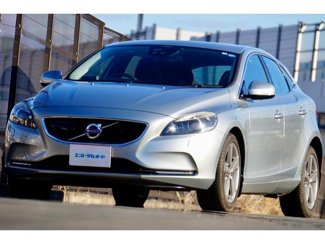 Ｖ４０(ボルボ) Ｔ４　走行５．２万ｋｍ　ＴＶ　ナビ　評価４．５点 中古車画像