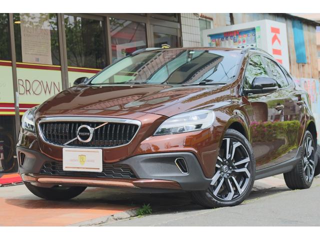 Ｖ４０ クロスカントリー　Ｔ５　ＡＷＤ　サマム　全車検時ボルボ記録簿・取説・整備手帳・スマートキーＸ２ケ・ＬＥＤヘッドライト・キャメル革Ｐシート＆ヒータ・純正ナビＴＶ＆Ｒカメラ＆Ｐソナー＆ＥＴＣ・ドラレコ・パドルＳ・ハーマンカードン・ブルートゥース（1枚目）