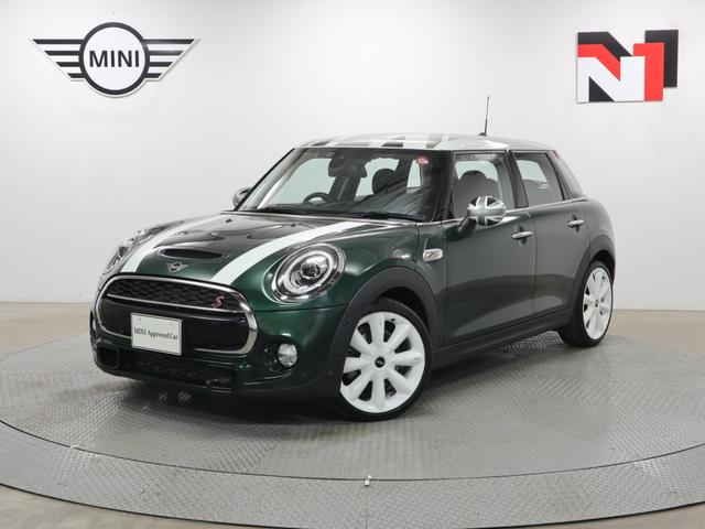 mini 5ドア クーパーsの中古車を探すなら グーネット中古車 miniの中古車情報 mini 5ドア クーパーsの中古車を探すなら グーネット中古車 miniの中古車情報