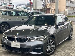 ＢＭＷ　３シリーズ　３１８ｉ　Ｍスポーツ　禁煙車　ドライビングアシスト