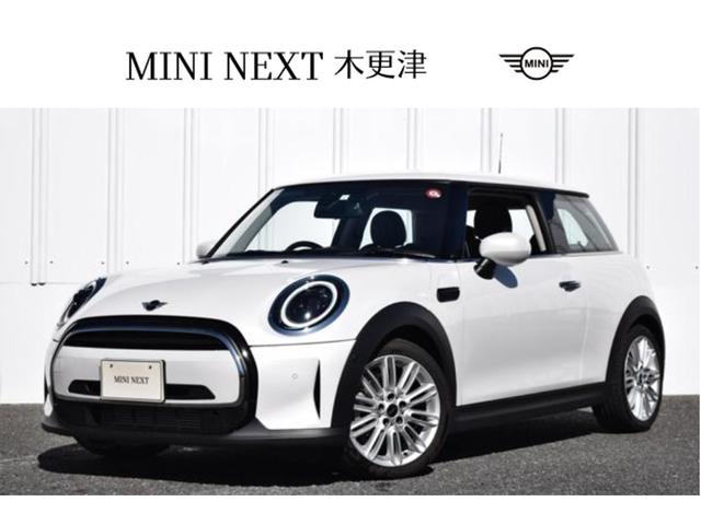 ＭＩＮＩ(ミニ) クーパーＤプレミアムプラスパッケージクラシックトリム　認定中古車　アクティブクルーズコントロール　衝突被害軽減ブレーキ　ＳＯＳコール　同色ルーフ　リヤビューカメラ 中古車画像