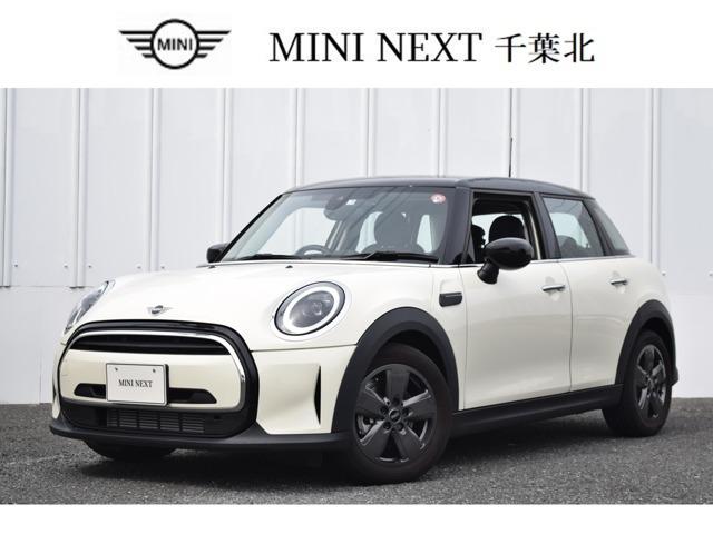 ＭＩＮＩ クーパーＤ　クラシック・トリム　認定中古車　アクティブクルーズコントロール　Ａｐｐｌｅカープレイ　衝突被害軽減ブレーキ　ＬＥＤヘッドライト　ＥＴＣ　リヤビューカメラ　障害物センサー　ＥＴＣ車載器（1枚目）