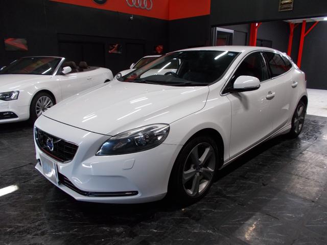 ボルボ V40 T4 SE ディーラー整備車両 整備記録簿の中古車