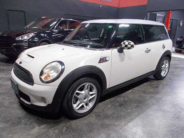 ディーラー整備車両の程度良好な人気ペッパーホワイト! クーパーSターボ!今まですべてディーラーメンテナンスのお車です!