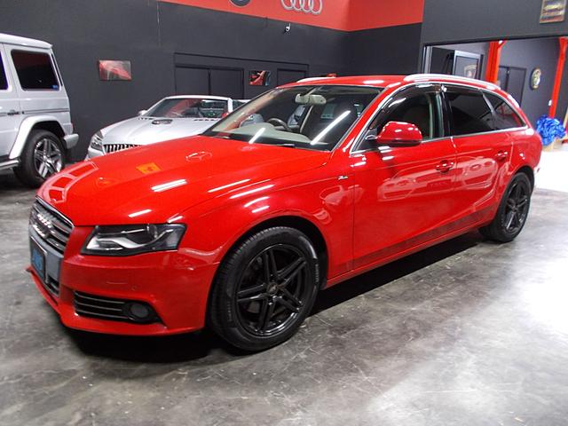 Ａ４アバント(アウディ) １．８ＴＦＳＩ　ディーラー整備車両　整備記録簿　ファンベルト交換歴　キセノンヘッドライト　ＡＦＴ１７インチアルミ　革シート　純正オーディオ　バックカメラ　ＣＶＴターボエンジン　ＥＴＣ 中古車画像