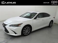 ES ES300h 認定中古車CPO 18インチアルミホイール ハンズフリーパワートランクリッド ヘッドアップディスプレイ 三眼フルLEDヘッドランプ ブラインドスポットモニター ITS Connect レーダークルーズコントロール 中古車画像