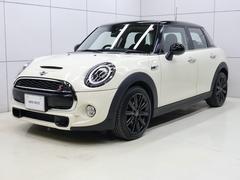 ＭＩＮＩ　ＭＩＮＩ　クーパーＳ　認定中古車　純正ナビ　バックカメラ