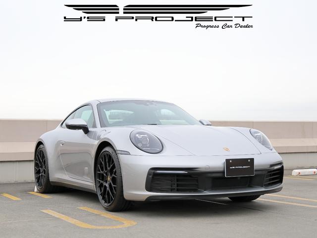 ９１１カレラ　スポーツクロノＰＫＧ／スポーツエグゾーストシステム／ＧＴスポーツステアリング（レザー仕上げ）／ポルシェクレストエンボスヘッドレスト／アルカンターラルーフ／２０・２１インチＲＳスパイダーデザインホイール(1枚目)