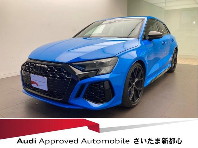 アウディ ＲＳ３スポーツバック 　４ＷＤ　セラミックブレーキ　ダンピングサス　衝突被害軽減ブレーキ　レーンキープアシスト　障害物センサー　バックカメラ　ＨＤＤナビ　フルセグ　ミュージックプレイヤー接続可　ＥＴＣ　スマートキー