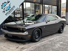 ダッジ　ダッジ・チャレンジャー　　ＳＸＴ　３．６Ｌ　レトロカスタム