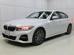 ＢＭＷ　３シリーズ　３３０ｅ　Ｍスポーツ　オイスターレザー　ハイラインパッケージ