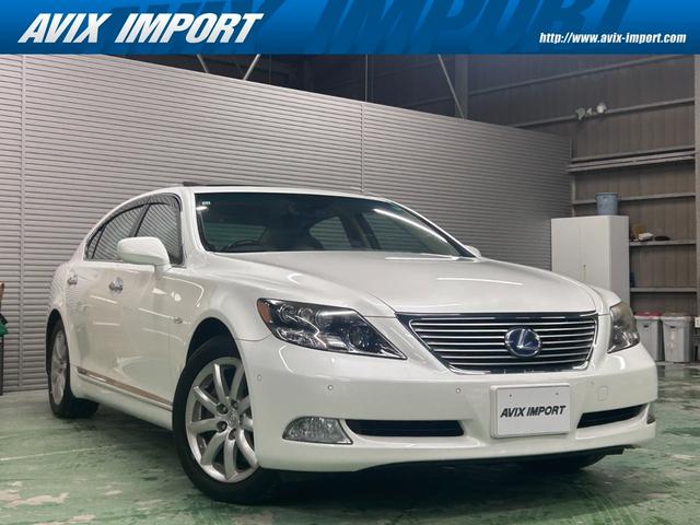 ＬＳ６００ｈＬの入庫です！！プリクラ付！禁煙１オナ！ 前後席Ｓヒーター＆Ｓクーラーの他、クリアランスソナー等豪華装備充実です！