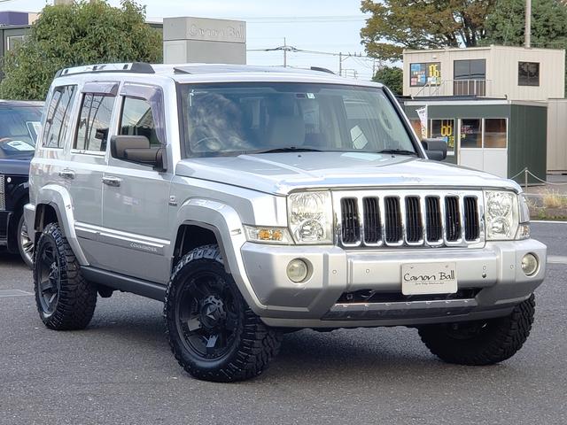 クライスラー・ジープ ジープ・コマンダー リミテッド5.7 HEMI ボディリフトUP KMCブラック AW&ラングラーデュラトラックATタイヤの中古車|グーネット中古車