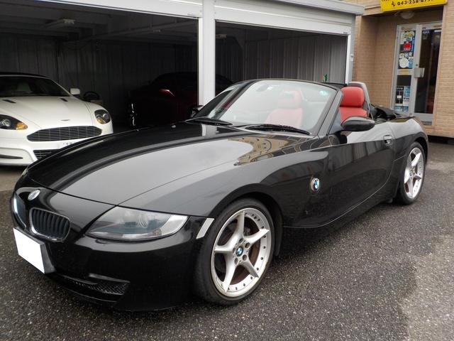 ＢＭＷ Ｚ４ ロードスター２．５ｉ　ＥＴＣ　革シート　アルミホイール　シートヒーター　キーレスエントリー　パワーシート　ＣＤナビ　横滑り防止装置　記録簿　禁煙車　エアバッグ　エアコン　パワーステアリング　パワーウィンドウ　ＡＢＳ