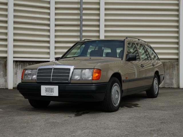 Ｅクラスステーションワゴン Ｅ２８０ステーションワゴン　ＡＲＲＯＷＳ　Ｃｌａｓｓｉｃ　Ｌｉｎｅ