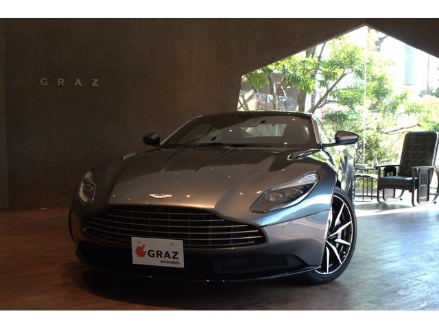 ＤＢ１１(アストンマーチン) ローンチエディション　世界限定１０００台シルバールーフストレーキ　ＡｓｔｏｎＭａｒｔｉｎ　Ｗｉｎｇｓヘッドレスト刺繍　Ｂ＆Ｏ　ＢｅｏＳｏｕｎｄオーディオ　シートヒーター、ベンチレーション　ンテンポラリーアルカンターラルーフ 中古車画像